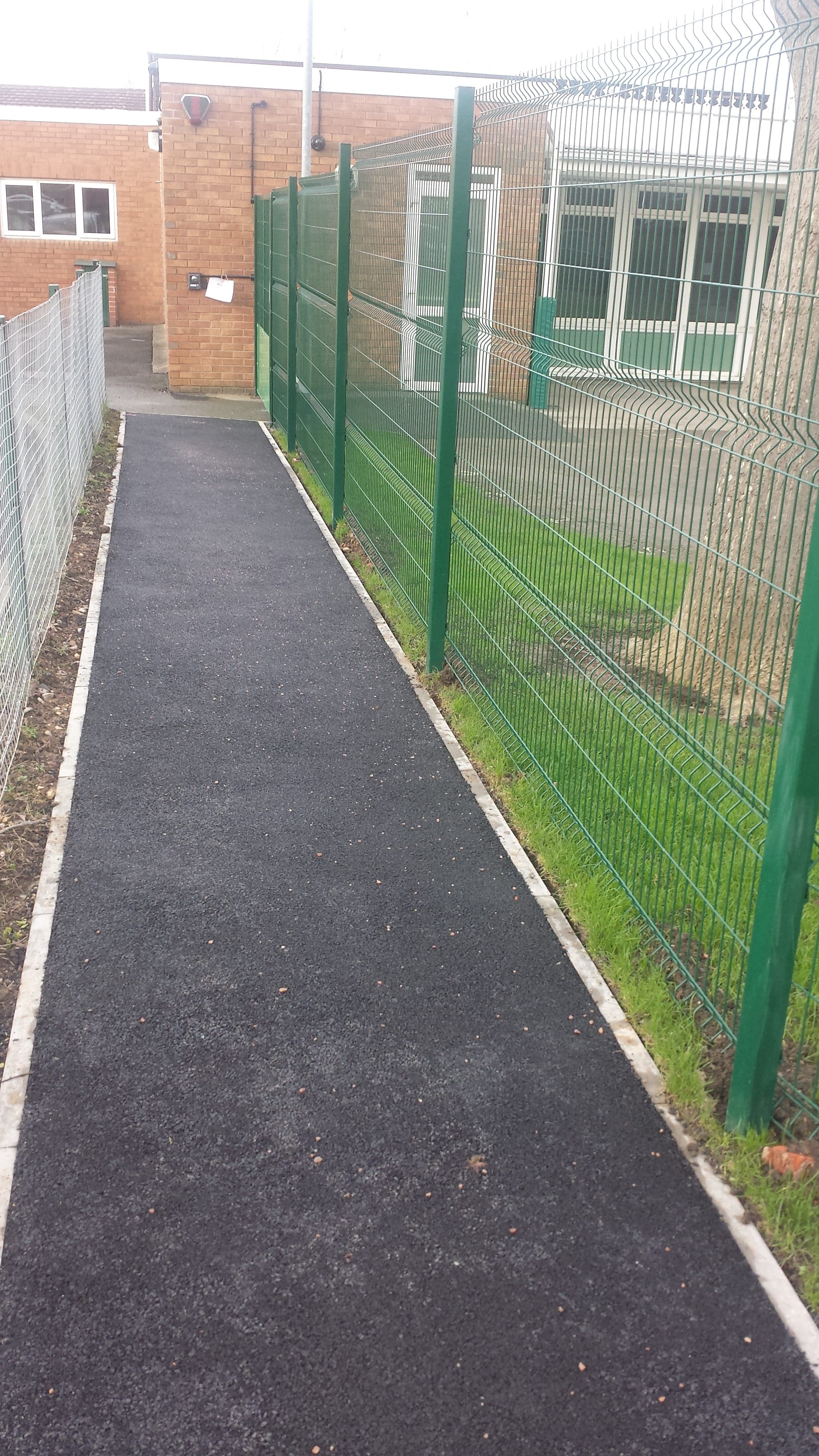 school-mesh-fencing